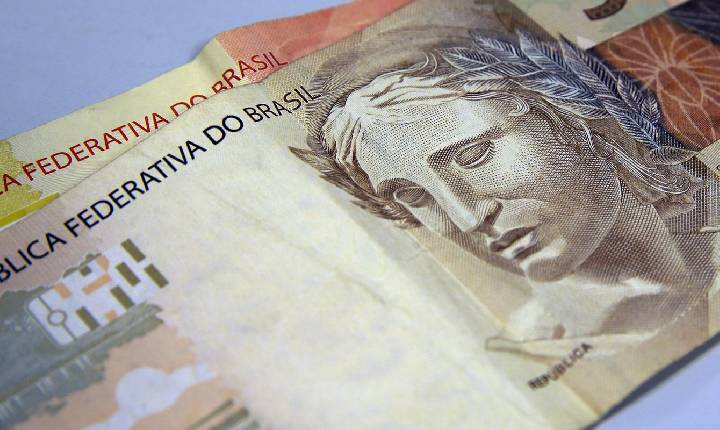 Beneficiários com NIS de final 7 recebem Bolsa Família de julho