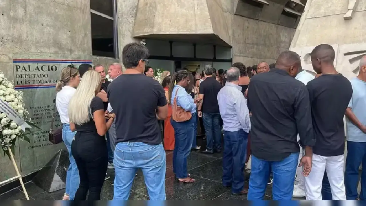 Comoção marca despedida do deputado Alan Sanches na Assembleia Legislativa.