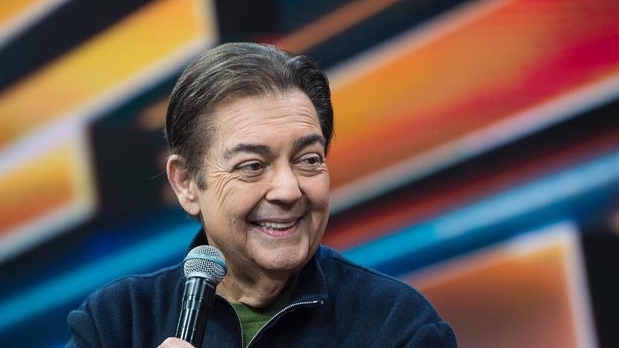 Faustão passa por cirurgia de transplante cardíaco.