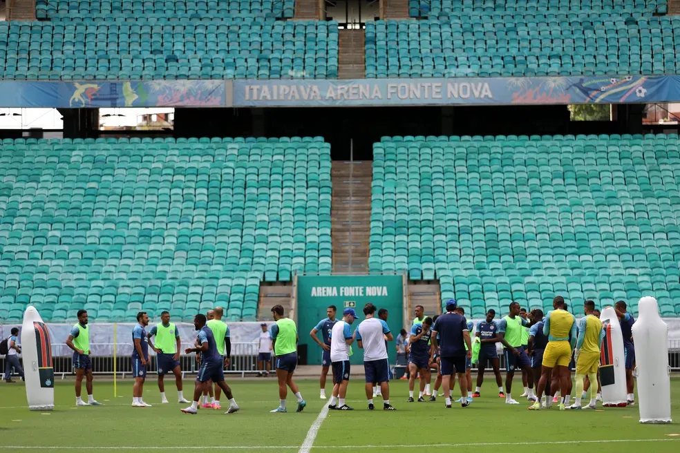 Bahia encerrou a preparação pra enfrentar o Santos