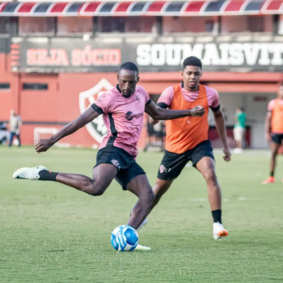 Nada de Folga, Vitória treina no feriado