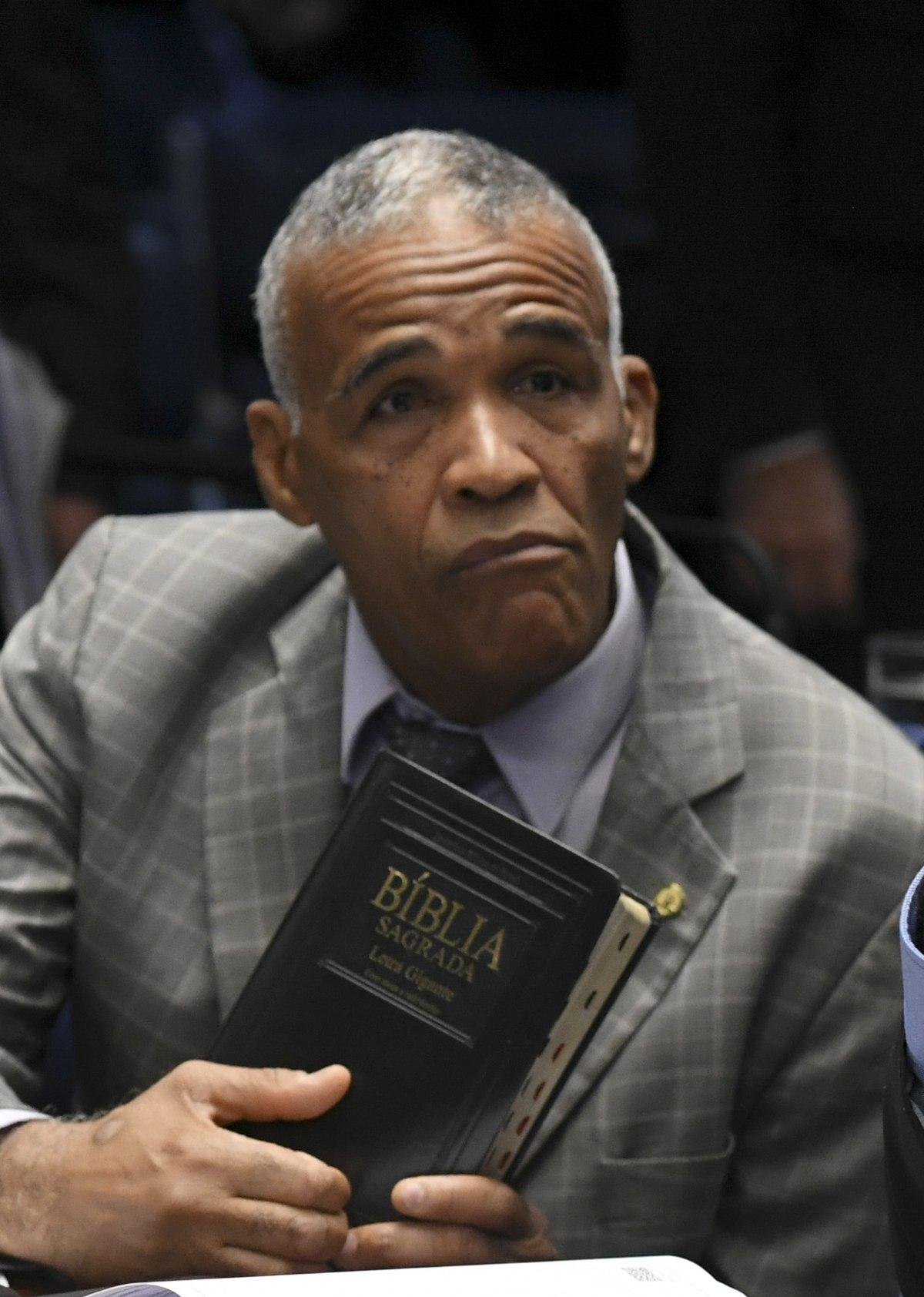 Ele não cansa! Pastor Sargento Isidório é pré-candidato a Prefeitura de Salvador.