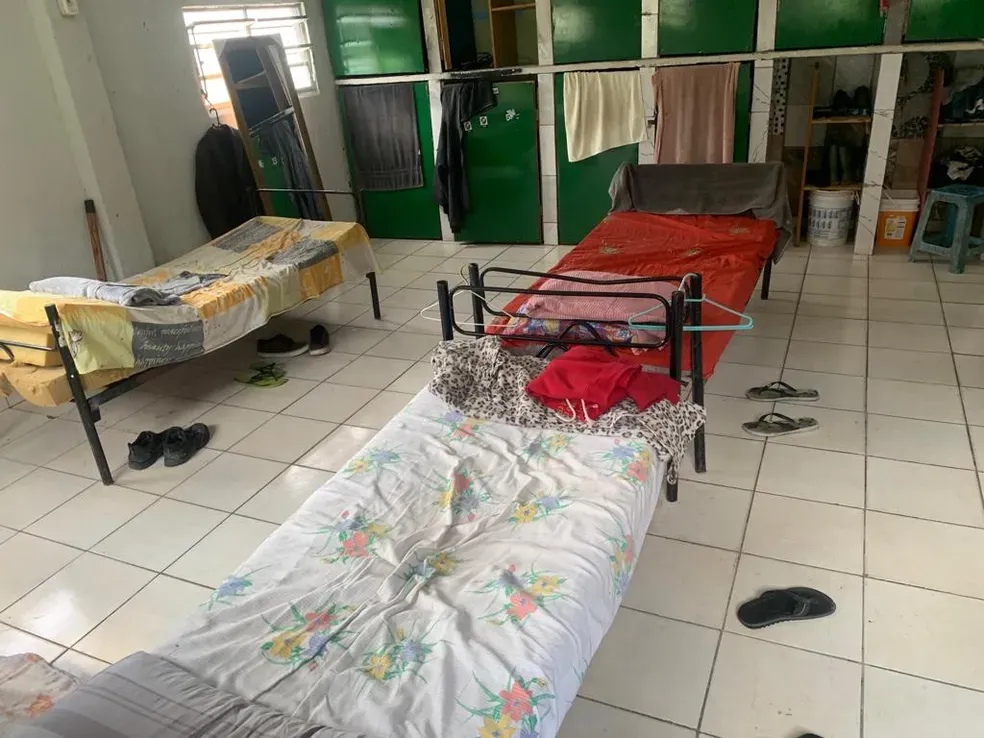 'Escravos de ganho': dependentes químicos entregavam mais da metade do dinheiro que ganhavam a pastor de igreja