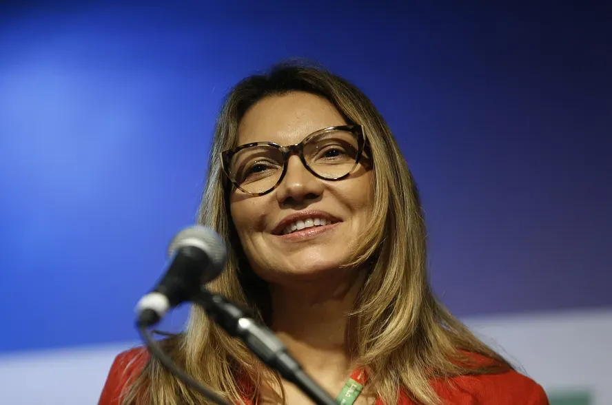 o papel de Janja no governo Lula
