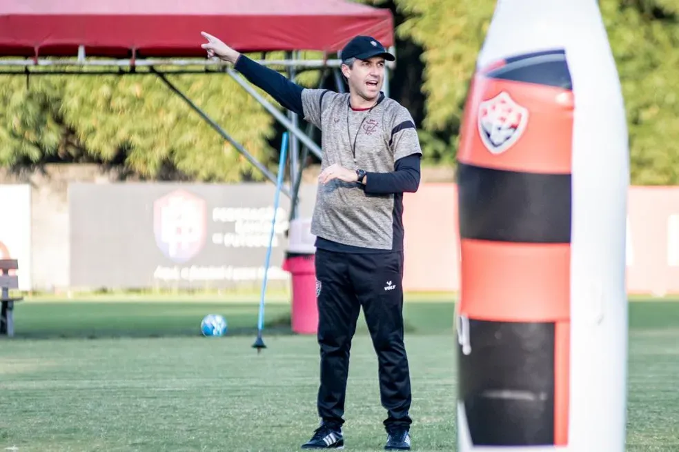 O Vitória voltou a campo em preparação para enfrentar o Criciúma