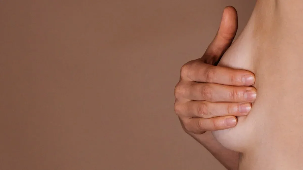 Aumenta o número de casos de câncer de mama entre mulheres cada vez mais jovens