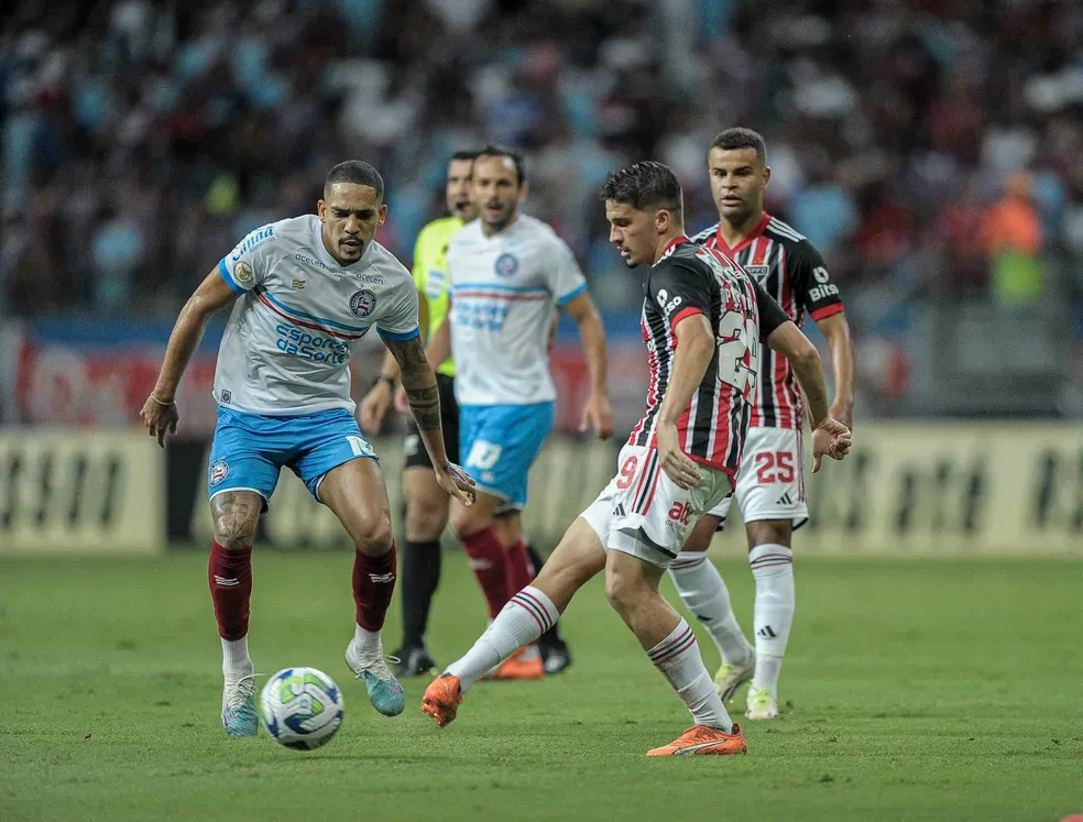 Bahia  perde para o São Paulo e continua na zona do rebaixamento faltando apenas 2 rodadas para o fim do Brasileirão