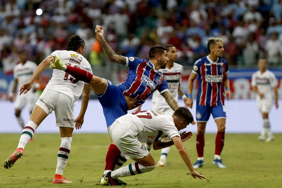 Bahia vence o Fluminense e se afasta momentaneamente da zona de rebaixamento