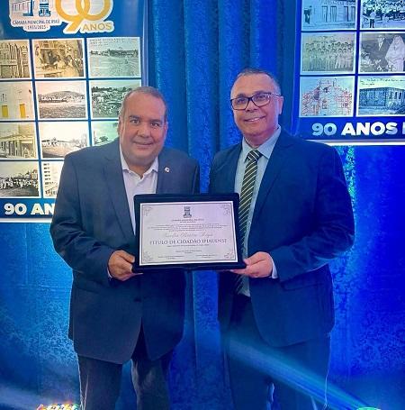 DEPUTADO SANDRO RÉGIS RECEBE TÍTULO DE CIDADÃO DE IPIAÚ