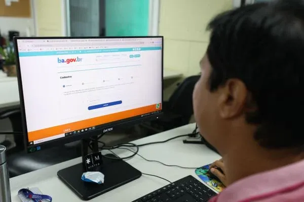 Matrícula on-line nas escolas estaduais requer cadastro prévio em plataforma do governo