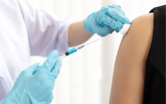 Prefeitura de SAJ disponibiliza dose de reforço da vacina bivalente contra covid-19