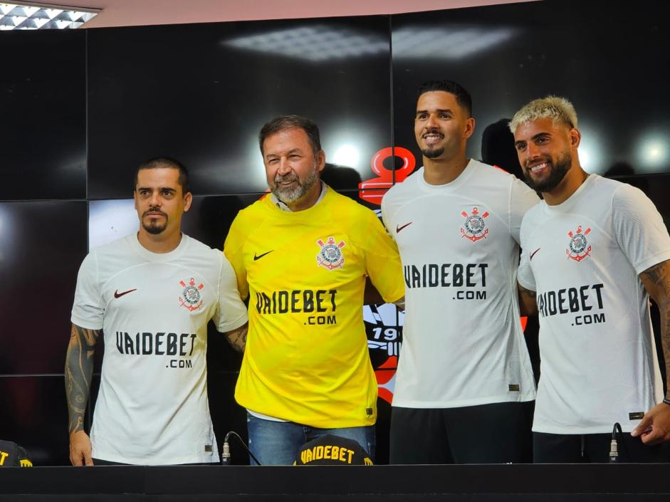 Corinthians fecha maior patrocínio da história do futebol brasileiro