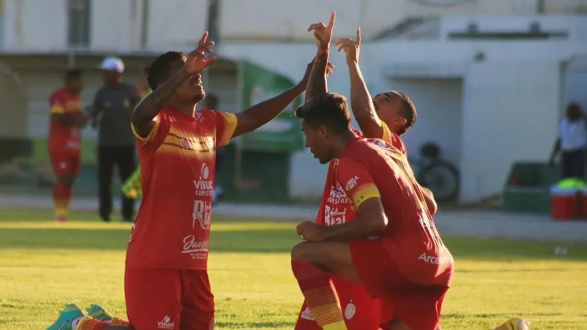 Governador Jerônimo Rodrigues parabeniza Juazeirense pela classificação na Copa do Nordeste