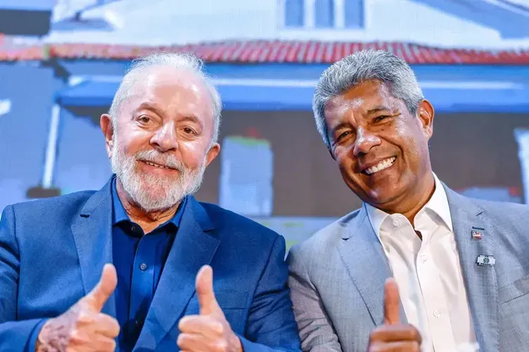 Lula assina acordo para criação de parque aeroespacial na Bahia