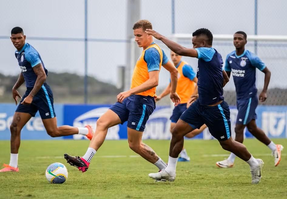 Após a derrota no BA-VI, o Tricolor voltou a treinar de olho no Moto Clube