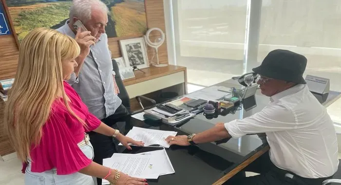 Pré-candidatos de Riachão do Jacuípe protocolam solicitação de requalificação das pontes dos rios Salgado e Sacraiú na região de Ponto Novo.