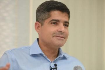 ACM Neto garante presença em palanques de aliados no interior da Bahia, mas faz ponderações.