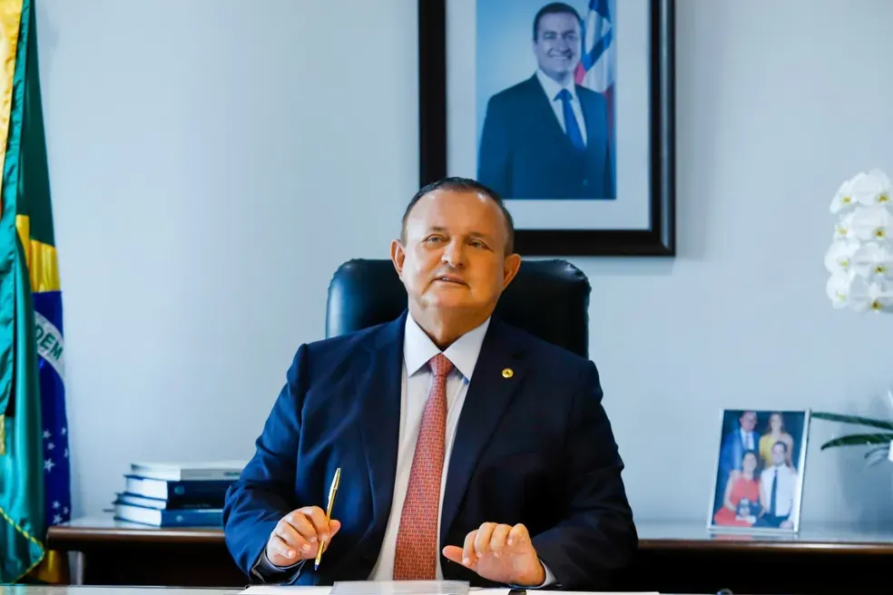 Adolfo Menezes diz PEC da reeleição será votada nesta terça-feira, “mas isso não garante mais um mandato para mim”