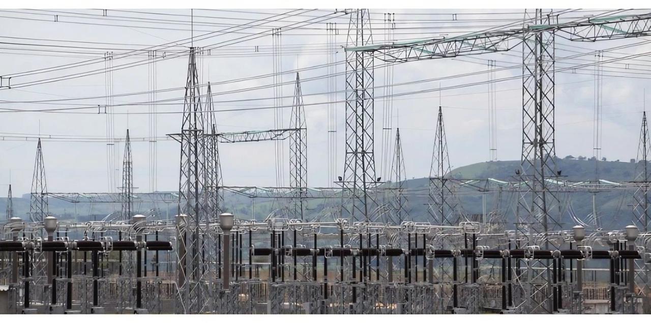 Companhia elétrica de Salvador tenta proibir venda e distribuição de aparelho que reduz o consumo de energia local.