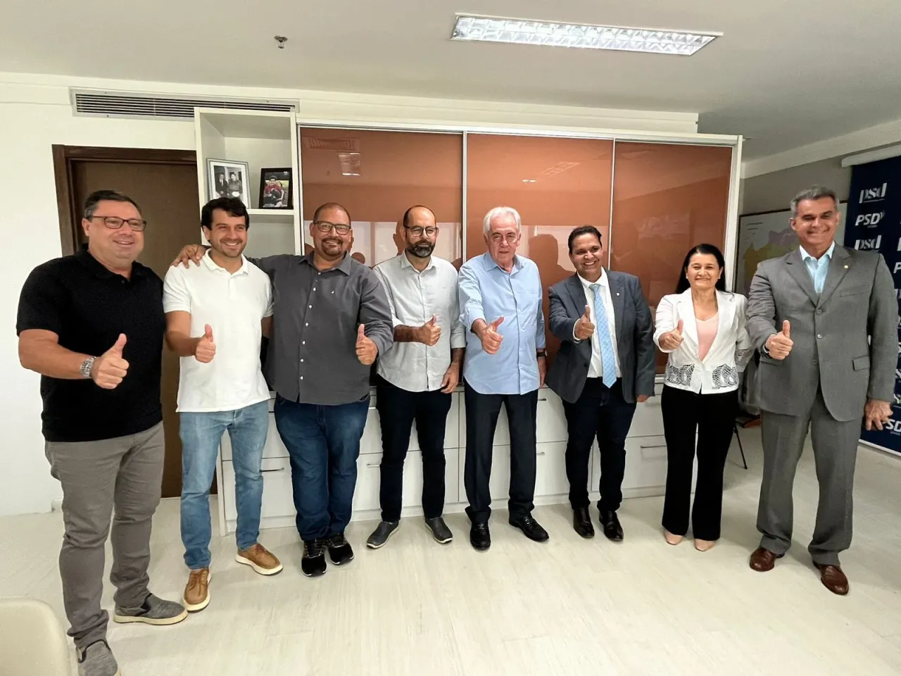 Fortalecimento da pré-candidatura de Eures Ribeiro em Bom Jesus da Lapa recebe apoio expressivo do PDT estadual e do Vereador Léo de Lió.