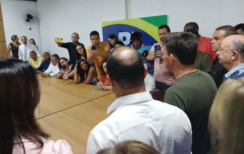 Capitão Alden desiste da candidatura à prefeitura de Feira de Santana e anuncia apoio a José Ronaldo