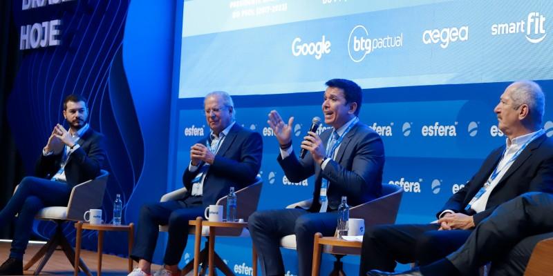 Felipe Carreras cita prefeito João Campos: 