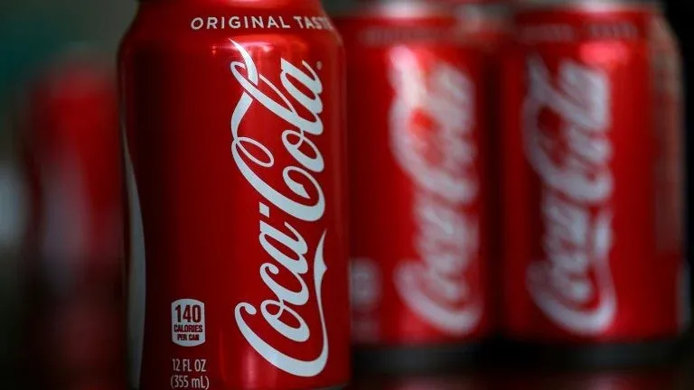 Governo deixa de arrecadar R$ 4,3 bi de impostos da Coca-Cola (COCA34).