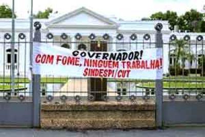 Governo do Piauí suspende corte de 15% no salário de comissionados