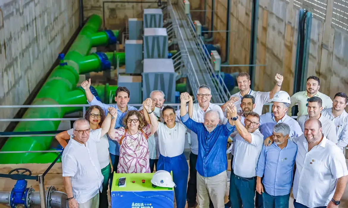 LULA inaugura novo trecho da transposição do Rio São Francisco