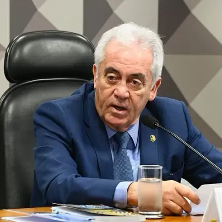 Otto Alencar expressa confiança na reeleição de augusto castro em Itabuna e aborda desafios eleitorais em Ilhéus.