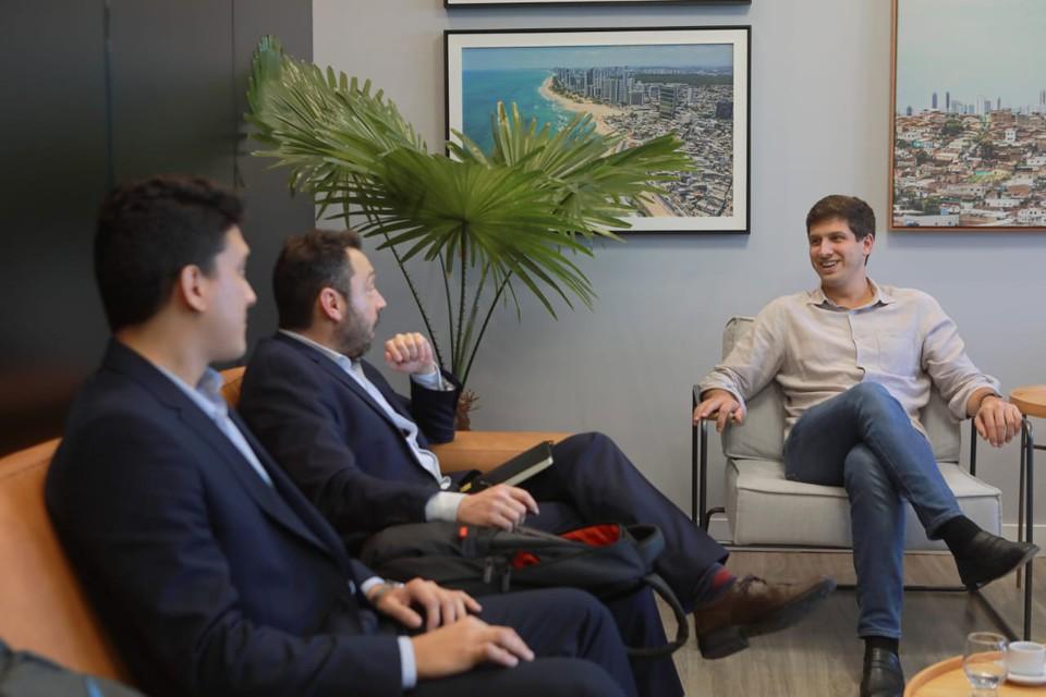 Recife faz parceria e oferece transporte para pacientes da Rede Pública Municipal de Saúde.