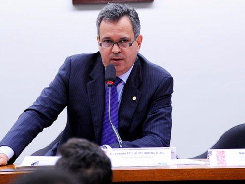 FELIX JR. EXPRESSA INSATISFAÇÃO COM ACM NETO