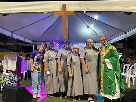 4º Encontro com Maria: Unindo famílias em oração pela vida.