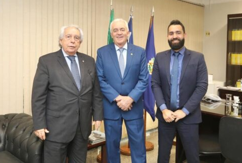 ELDER FONTES LIDERA PESQUISA PARA PREFEITURA