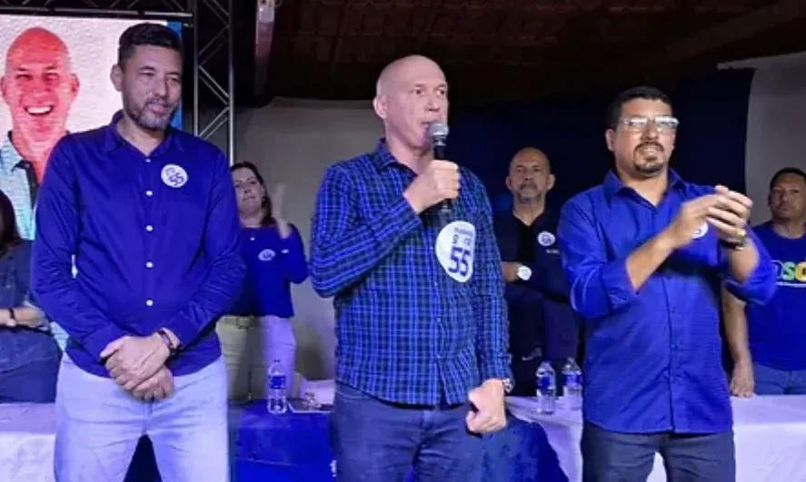 Luciano Francisqueto anuncia Ricardo Flauzino como pré-candidato à prefeitura de Itabela.