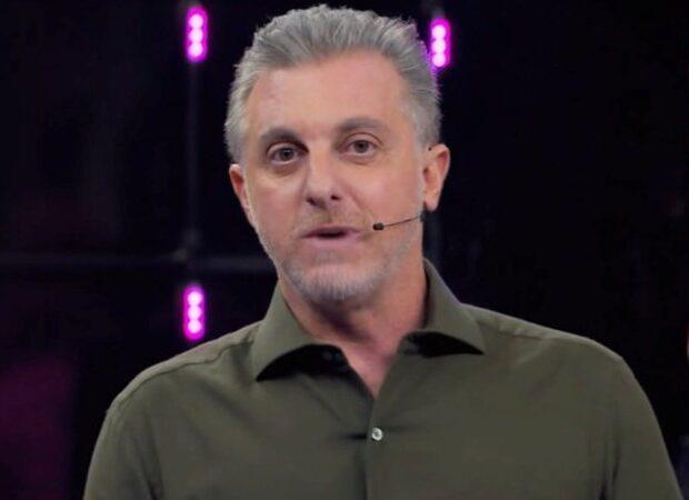 No Domingão, Luciano Huck opina sobre PL que equipara aborto a homicídio