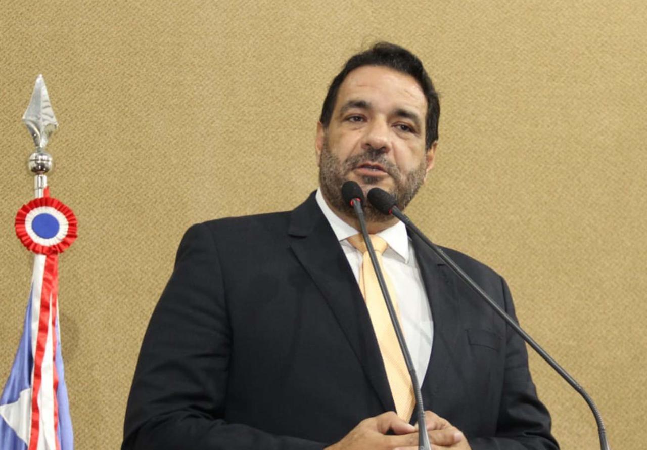 Deputado Alan Sanches cogita troca de Jerônimo em 2026