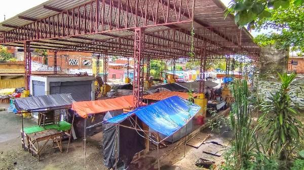 Feirantes e Comerciantes da feira do Califórnia criam expectativas sobre reforma do Governo do Estado