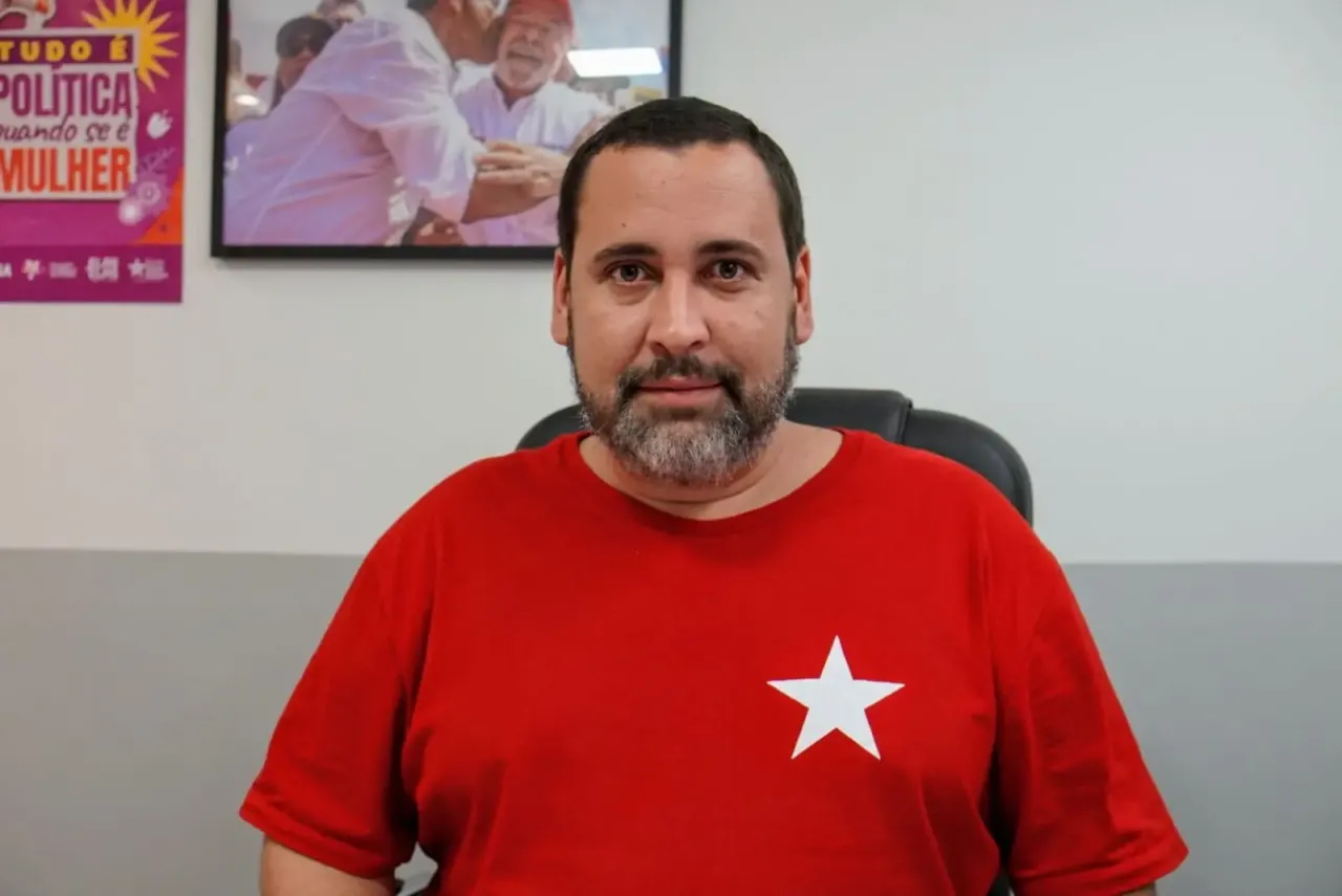 Presidente do PT na Bahia Éden Valadares descarta aliança com União Brasil e PL