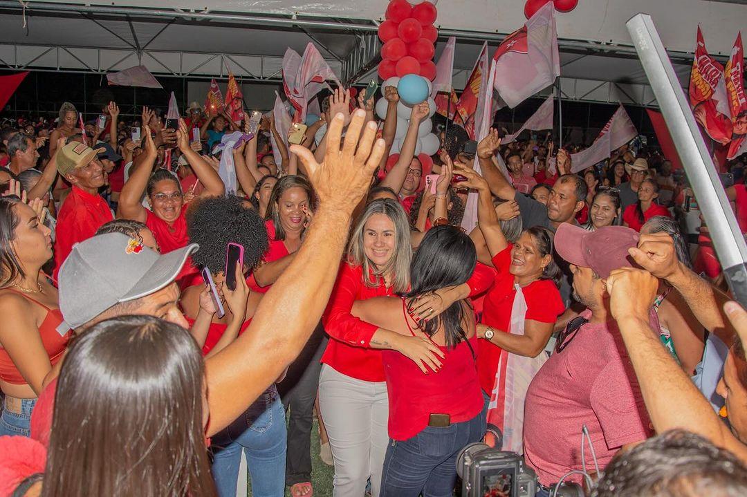 Mara Rios Lança Campanha à Prefeitura de Muquém do São Francisco com Lema 'Por Amor a Muquém'.