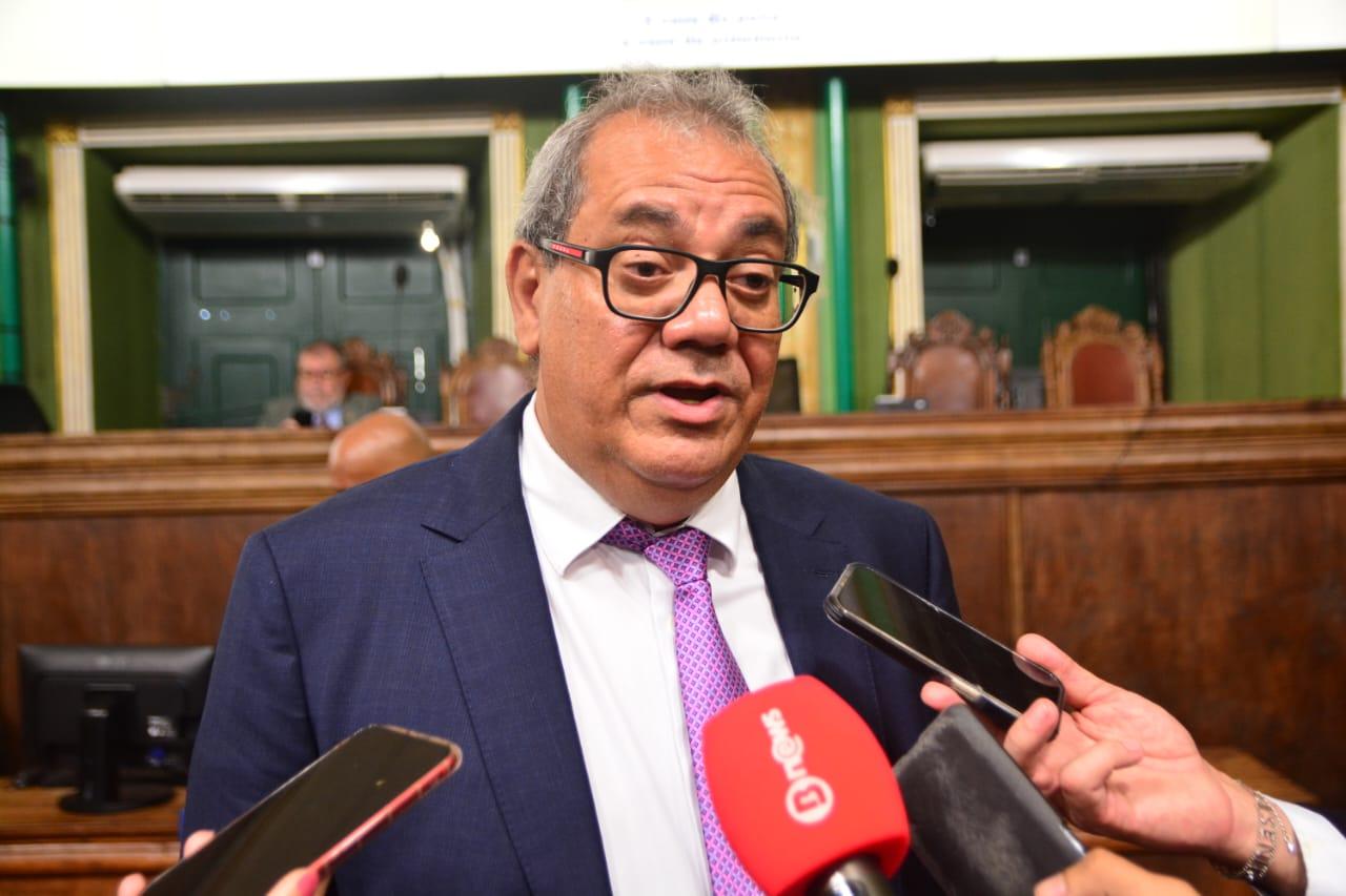 Carlos Muniz lança campanha para as eleições de outubro em evento prestigiado.