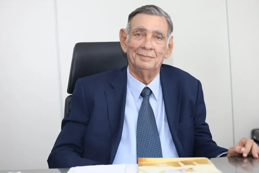 Morre Pedro Lino, conselheiro do TCE-BA, aos 73 anos.