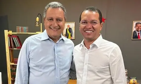 Candidato Tito anuncia presença de Rui Costa em carreata