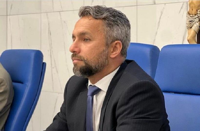 Oposição requer apoio da força nacional em Camaçari para enfrentar violência eleitoral.