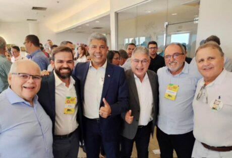 Prefeito Eduardo Hagge encontra Governador Jerônimo durante evento em Salvador