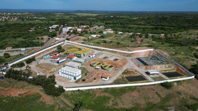 Lula inaugura Adutora da Fé e sistema de esgotamento em Paramirim, reforçando infraestrutura hídrica na Bahia.