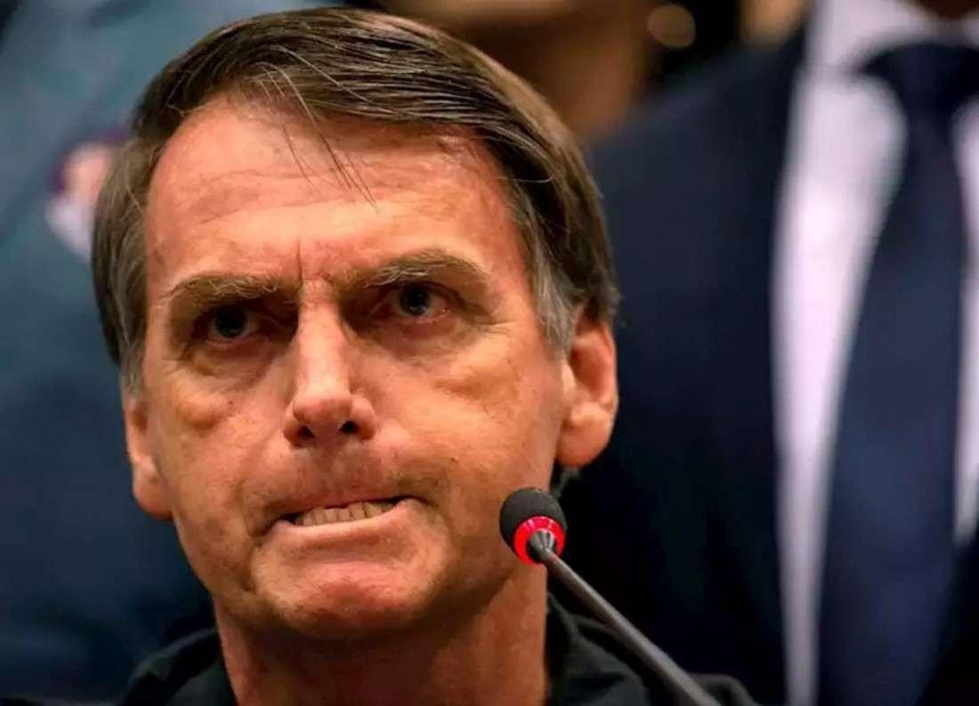 Bolsonaro critica rapidez de julgamento no STF e se diz alvo de perseguição política