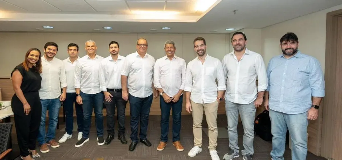 Fusão entre PSDB e Podemos pode levar tucanos de volta à base governista na Bahia após 16 anos.
