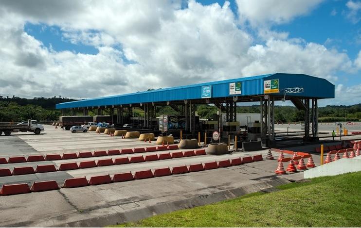 Pedágios são suspensos nas rodovias baianas após fim de contrato com a Via Bahia.