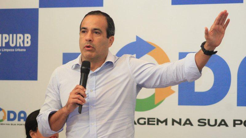 Bruno Reis critica foco político do governo estadual e defende candidatura única da oposição na Bahia para 2026.